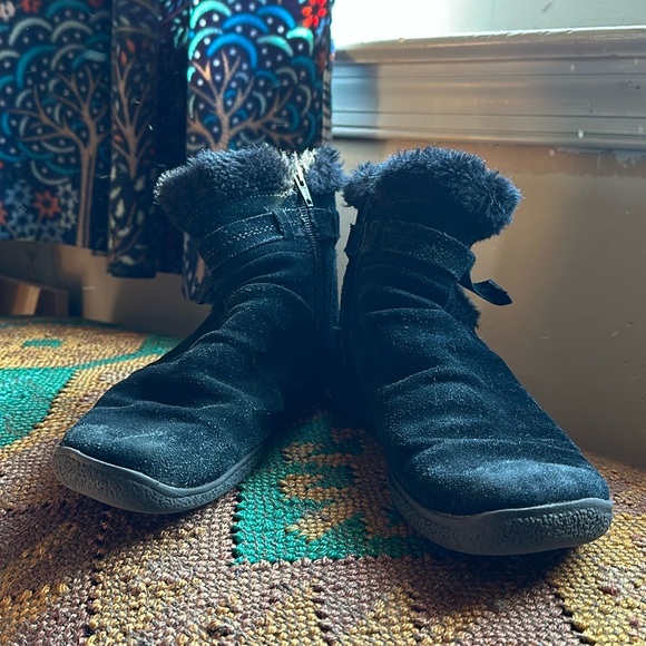 BearPaw square toe fur lined boots - Picture 3 of 13